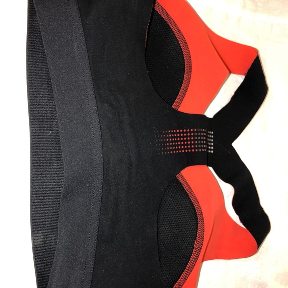 Sports bra - Picture 2 of 3